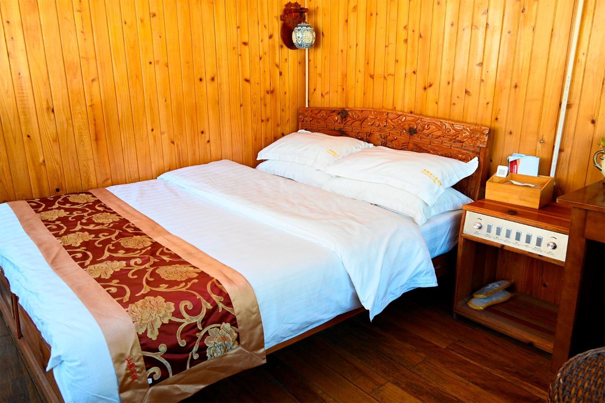 Tiger Leaping Gorge Sean'S Spring Guesthouse Shangri-La Quarto foto