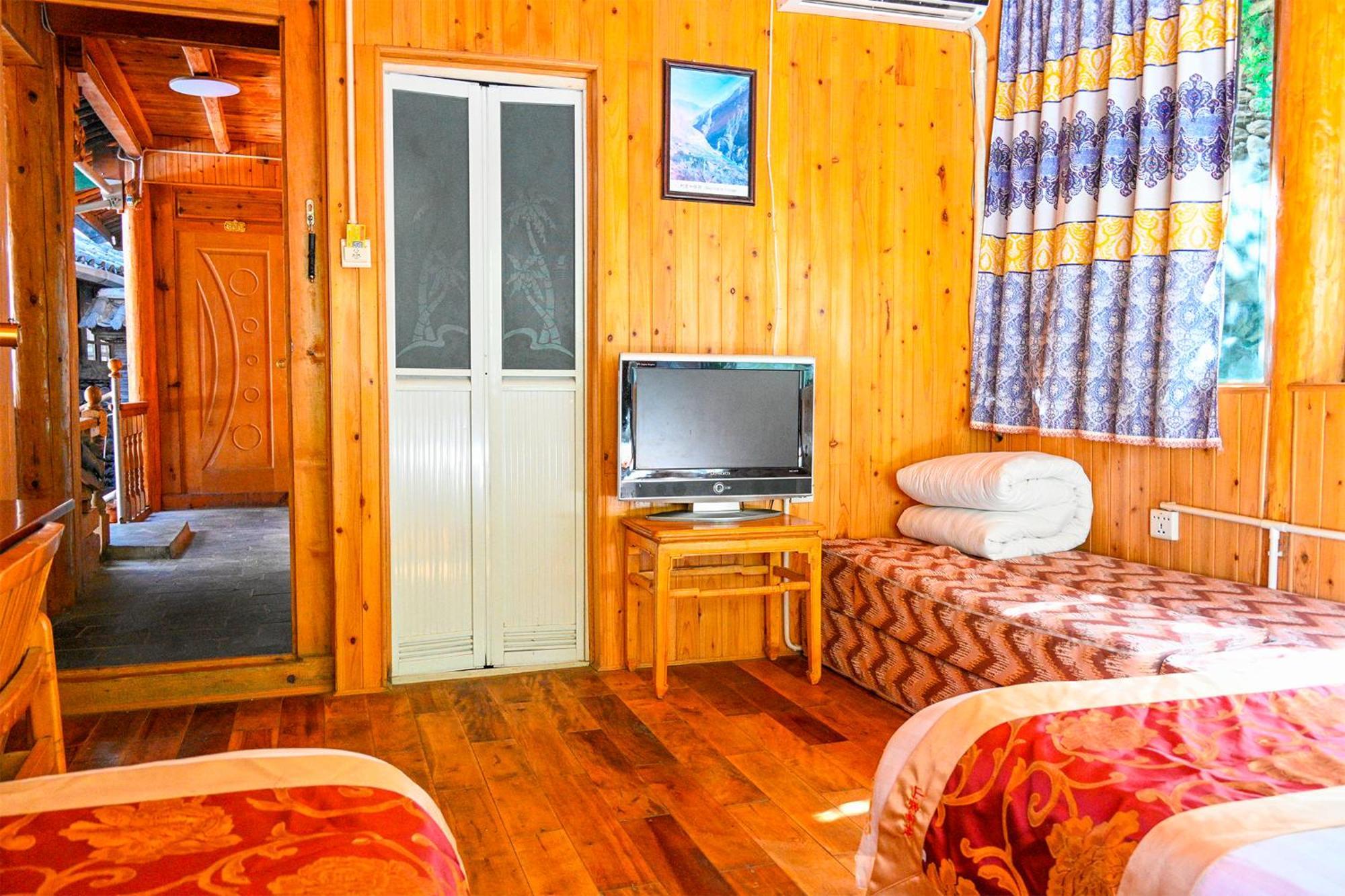 Tiger Leaping Gorge Sean'S Spring Guesthouse Shangri-La Quarto foto