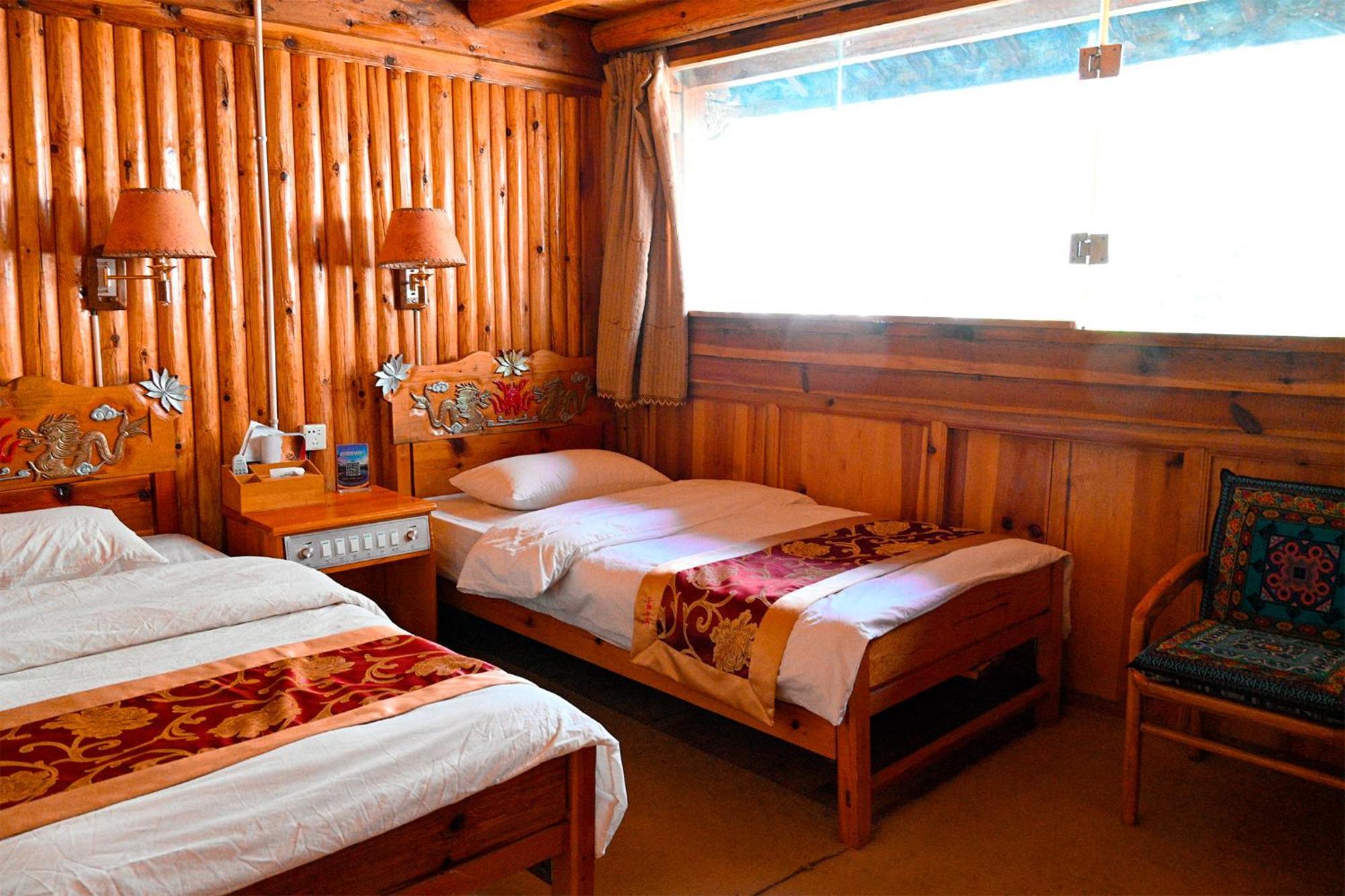 Tiger Leaping Gorge Sean'S Spring Guesthouse Shangri-La Quarto foto